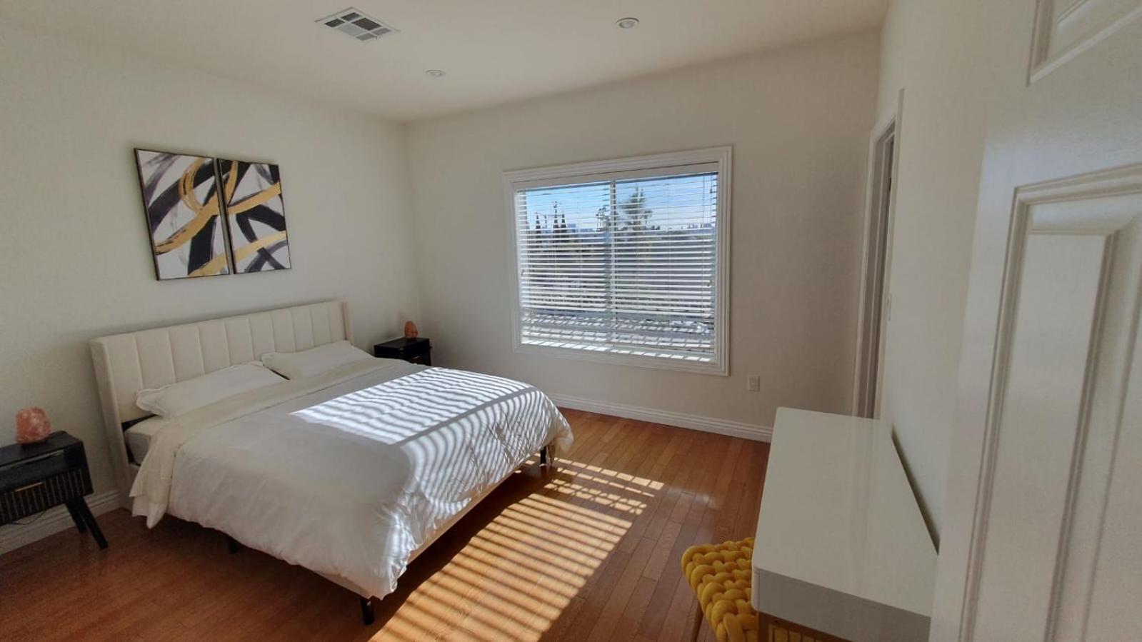 3 Bedroom Hollywood Gem لوس أنجلوس المظهر الخارجي الصورة
