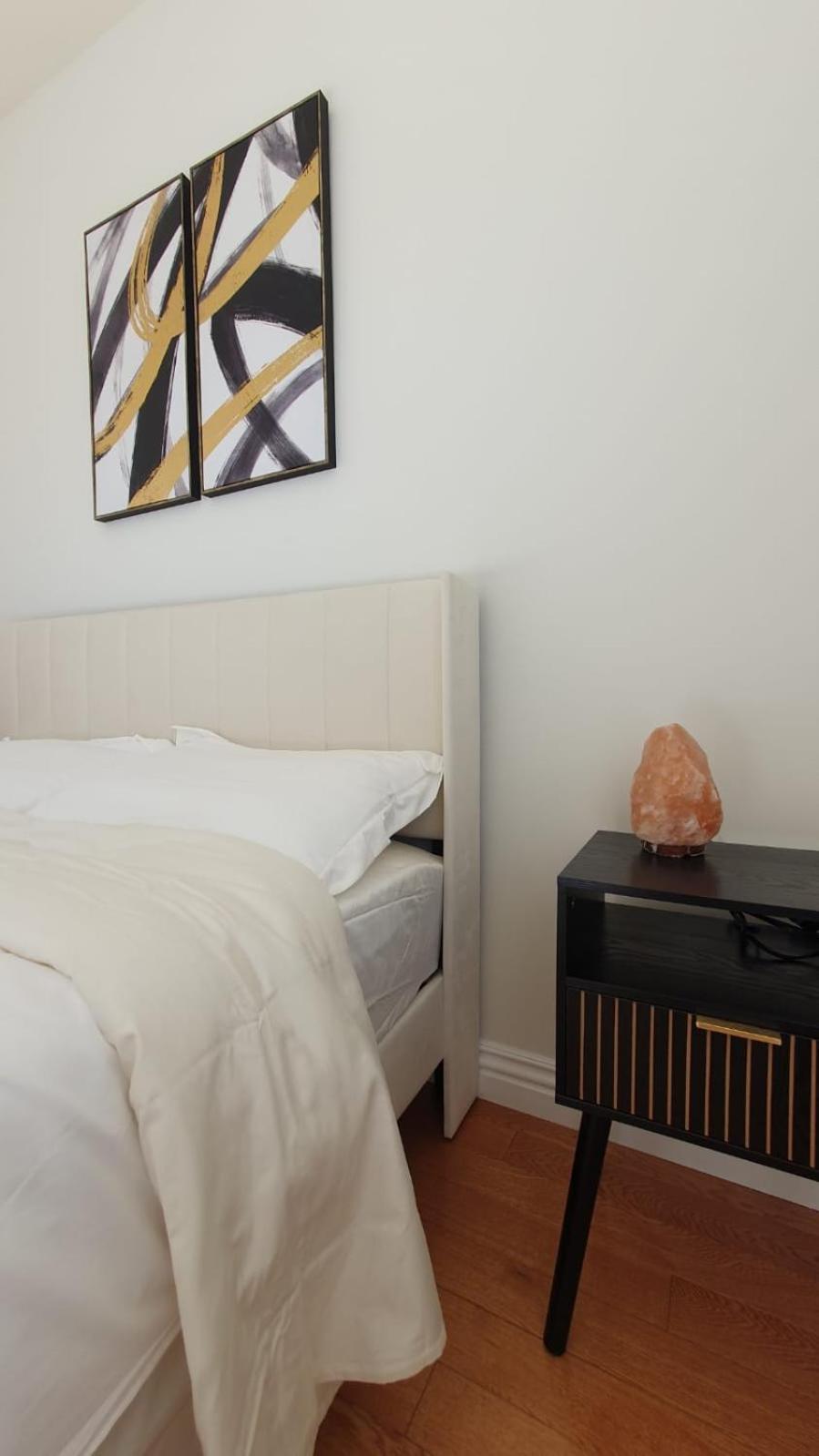 3 Bedroom Hollywood Gem لوس أنجلوس المظهر الخارجي الصورة