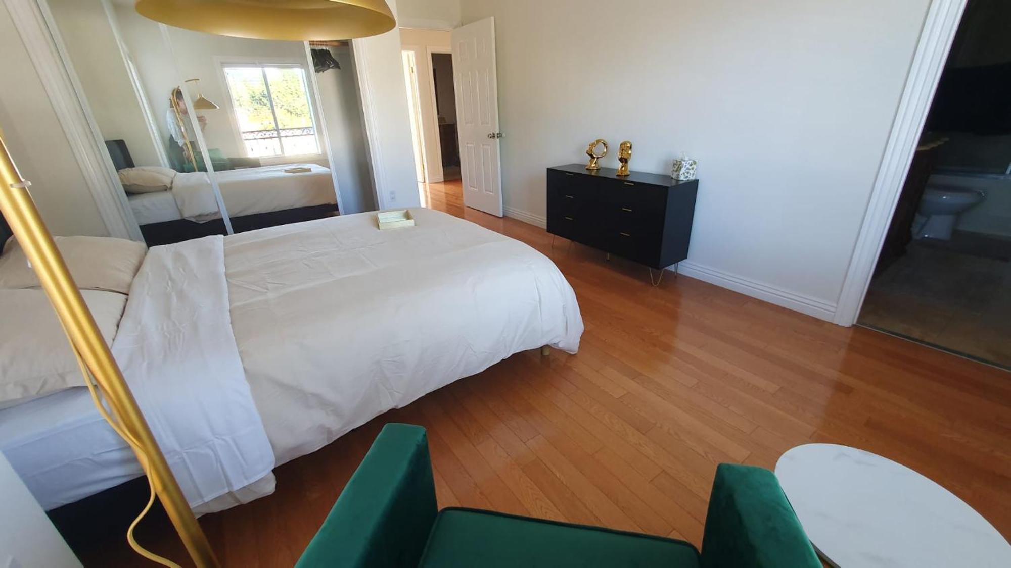 3 Bedroom Hollywood Gem لوس أنجلوس المظهر الخارجي الصورة